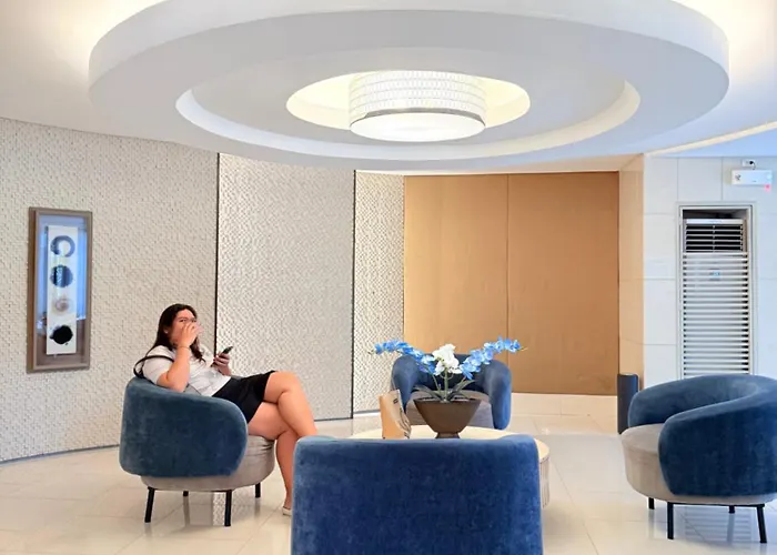 Shell Residences Moa By Paul Aparthotel 4*