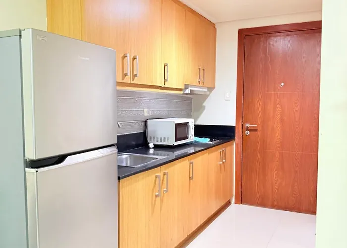 Shell Residences Moa By Paul Manila