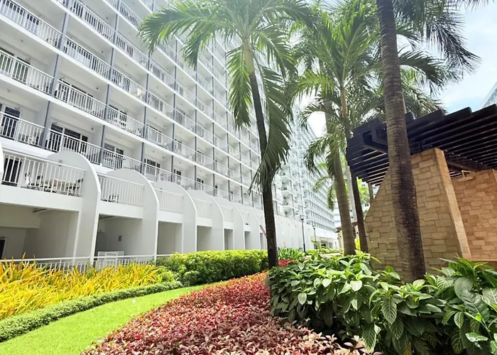 Shell Residences Moa By Paul Aparthotel 4*