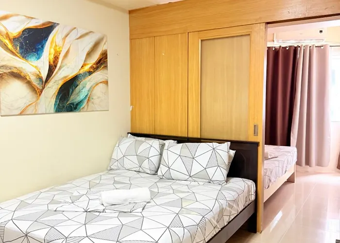 Shell Residences Moa By Paul Manila