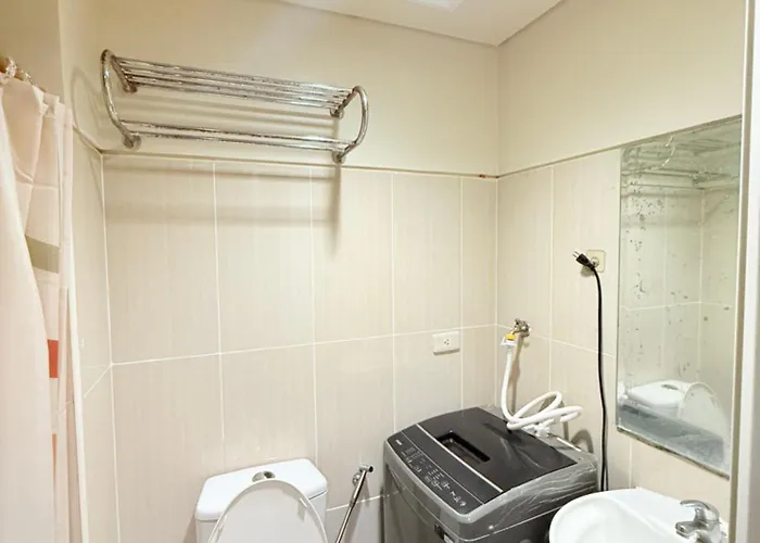 Shell Residences Moa By Paul 4* Manila